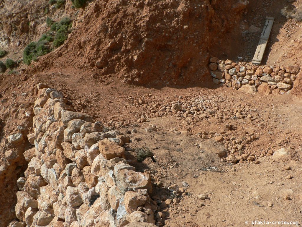 Photo report of a visit to Sfakia, Crete from April 2009